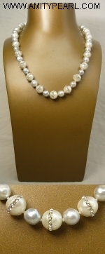 Fresh water pearl (9-10mm) and Sea water pearl (7-8mm) necklace - silver 925 clasp.JPG